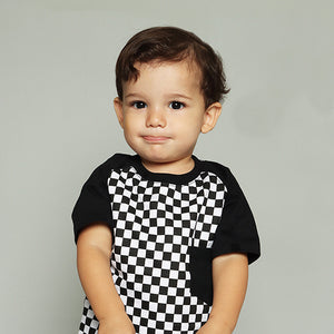 Camiseta Infantil Modelo Raglan Estampa Xadrez