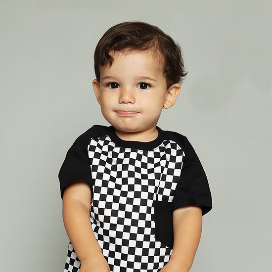 Camiseta Infantil Modelo Raglan Estampa Xadrez